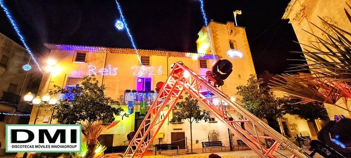 Producción Técnica de Carnaval Tarragona: Luz y Sonido por Discotecas Móviles Innovagroup